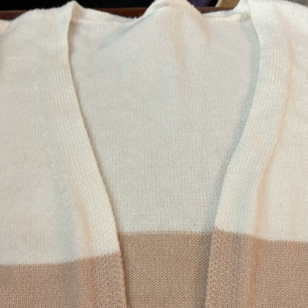 Colorblock Open Front Long Cardigan from Amazon - Picture 3 of 5